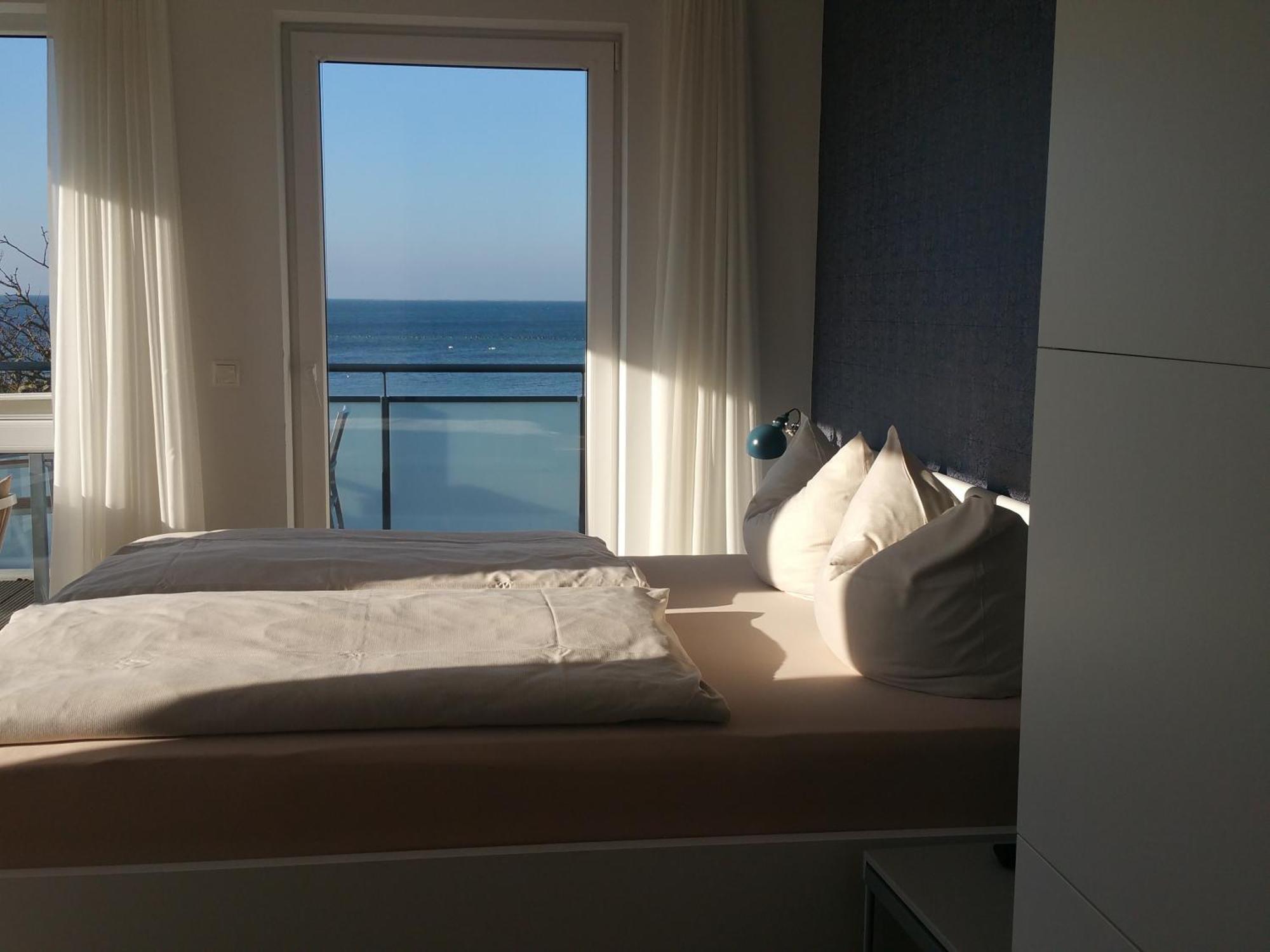 Hotel Achtern Diek Fehmarn Exterior foto