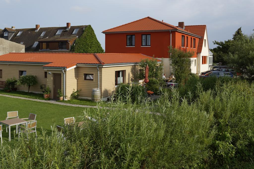 Hotel Achtern Diek Fehmarn Exterior foto